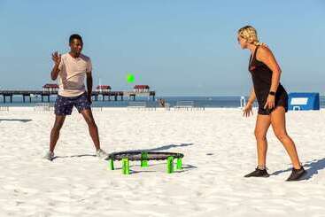 هتل Hilton Clearwater Beach Resort & Spa