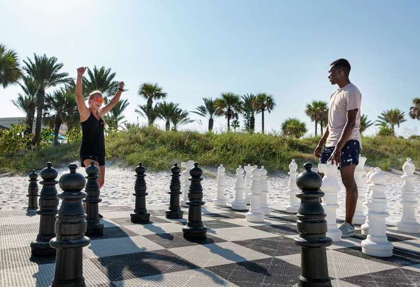 هتل Hilton Clearwater Beach Resort & Spa