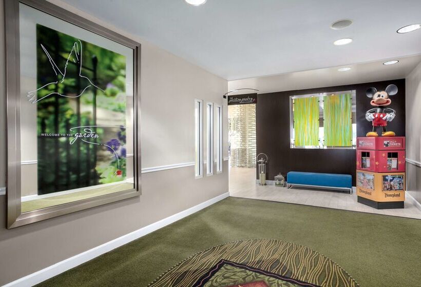 هتل Hilton Garden Inn Anaheim Garden Grove