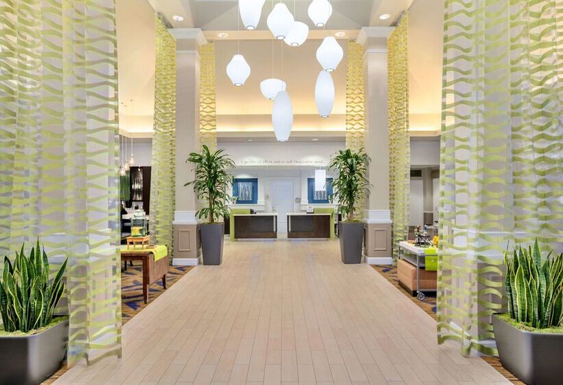 هتل Hilton Garden Inn Anaheim Garden Grove