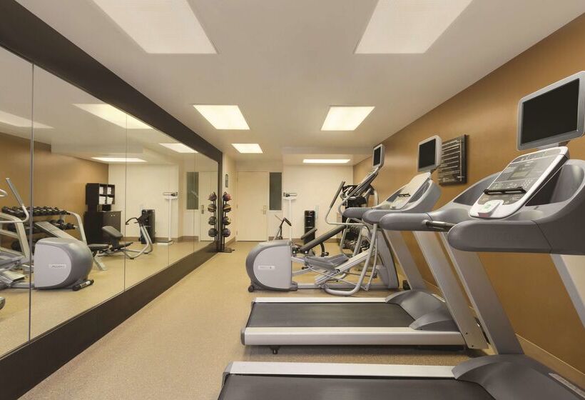 هتل Hilton Garden Inn Anaheim Garden Grove