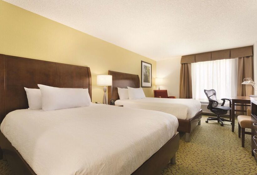 هتل Hilton Garden Inn Anaheim Garden Grove