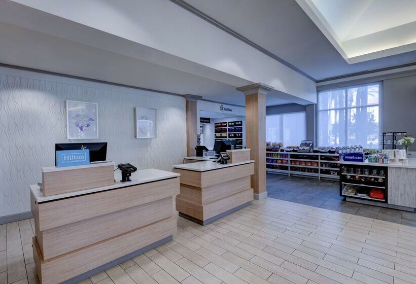 هتل Hilton Garden Inn Anaheim Garden Grove