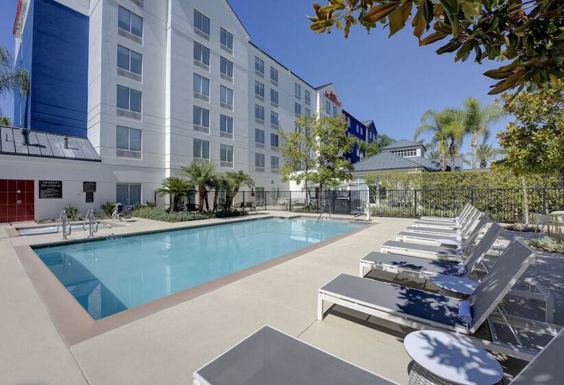 هتل Hilton Garden Inn Anaheim Garden Grove