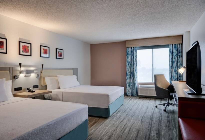 هتل Hilton Garden Inn Anaheim Garden Grove