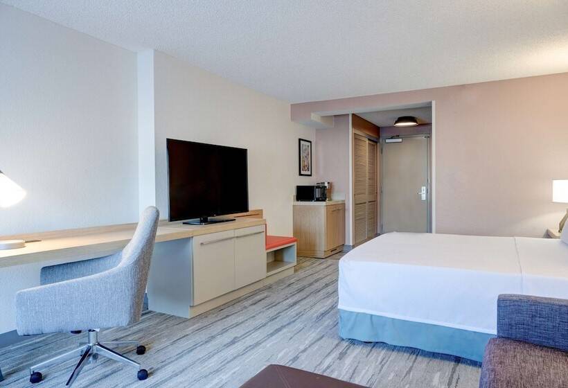 هتل Hilton Garden Inn Anaheim Garden Grove