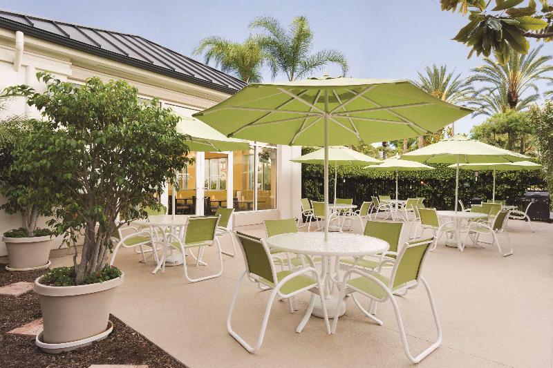 هتل Hilton Garden Inn Anaheim Garden Grove