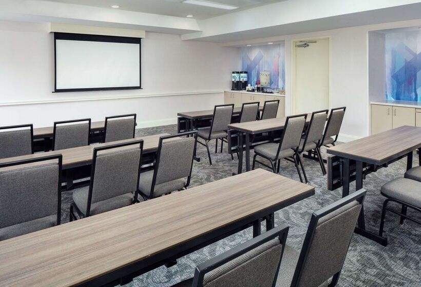 בית מלון כפרי Hilton Garden Inn Arcadia/pasadena Area
