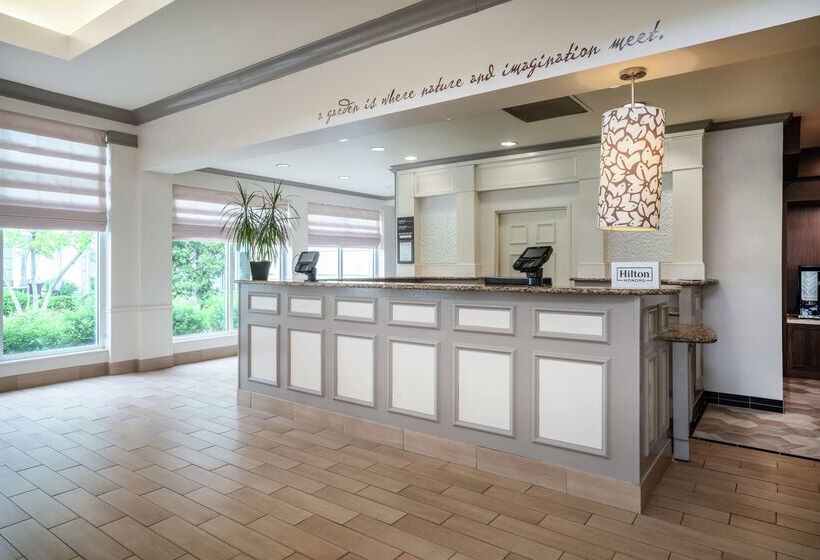 هتل Hilton Garden Inn Louisville East