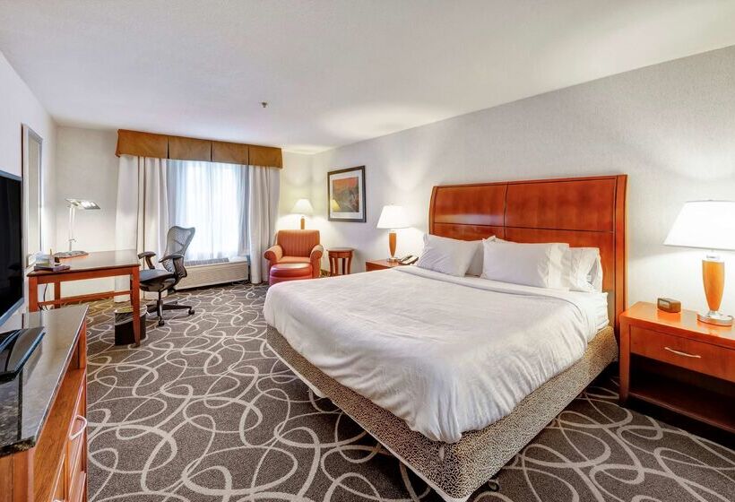 هتل Hilton Garden Inn Portland Airport