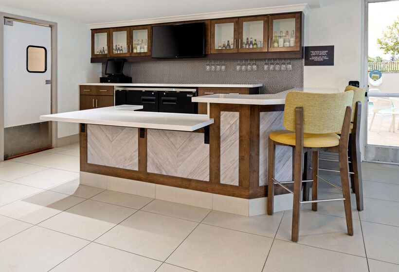 호텔 Hilton Garden Inn Roseville