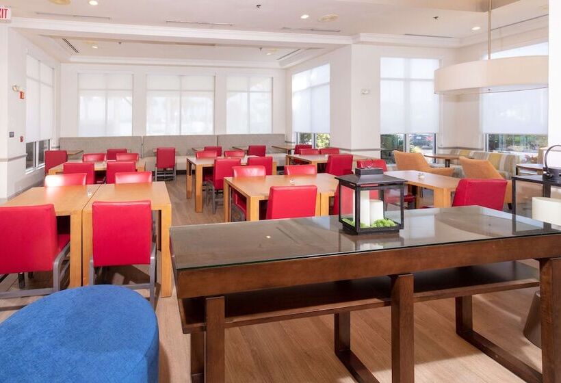 호텔 Hilton Garden Inn St. Augustine Beach