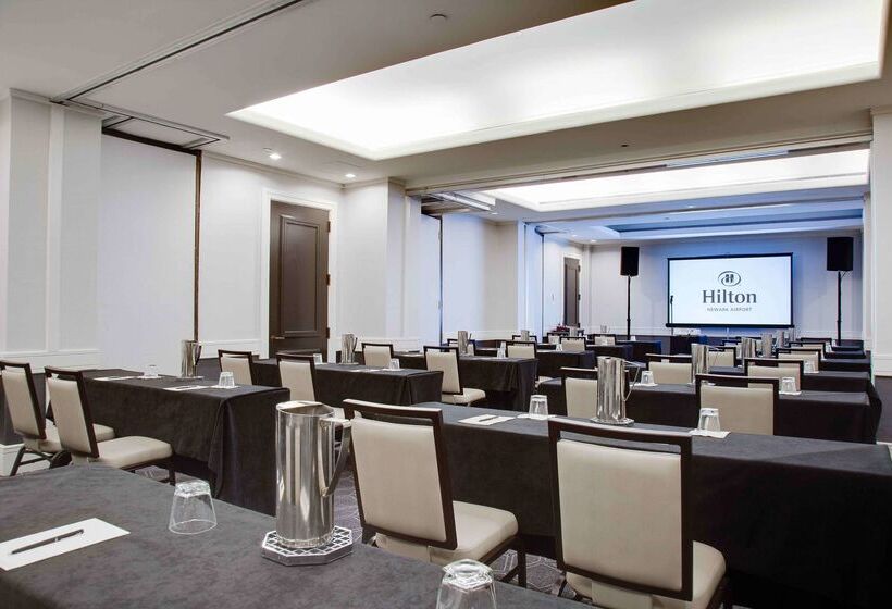 هتل Hilton Newark Airport