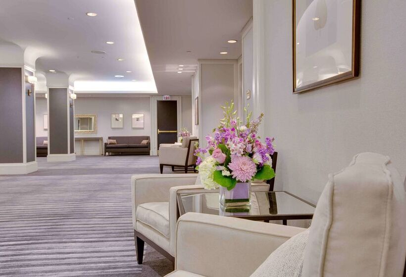 هتل Hilton Newark Airport