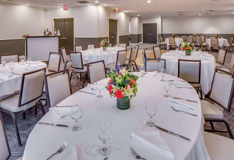 هتل Hilton Newark Airport