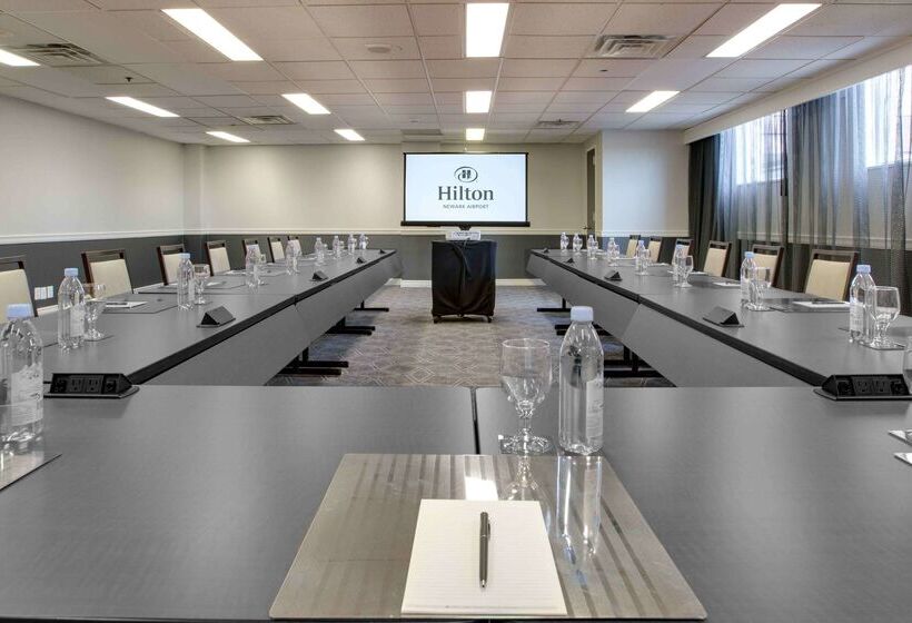 هتل Hilton Newark Airport