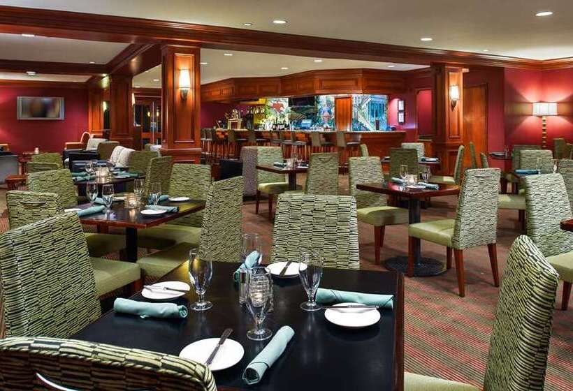 هتل Hilton Washington Dulles Airport
