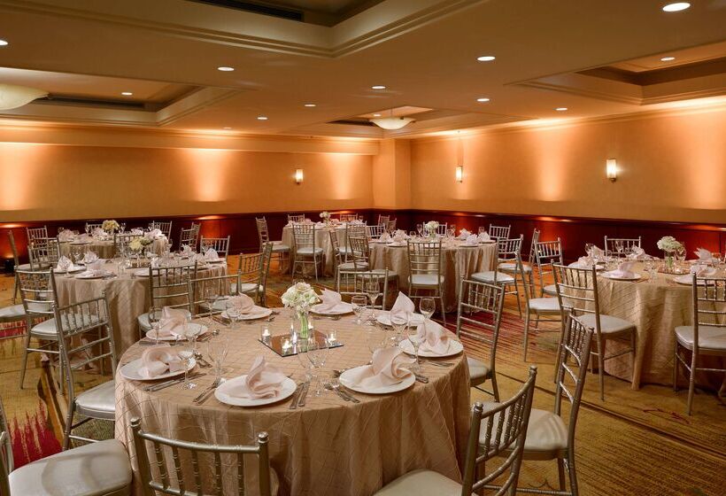 هتل Hilton Washington Dulles Airport