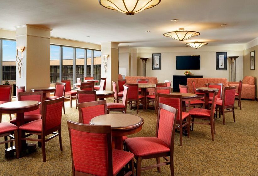 هتل Hilton Washington Dulles Airport