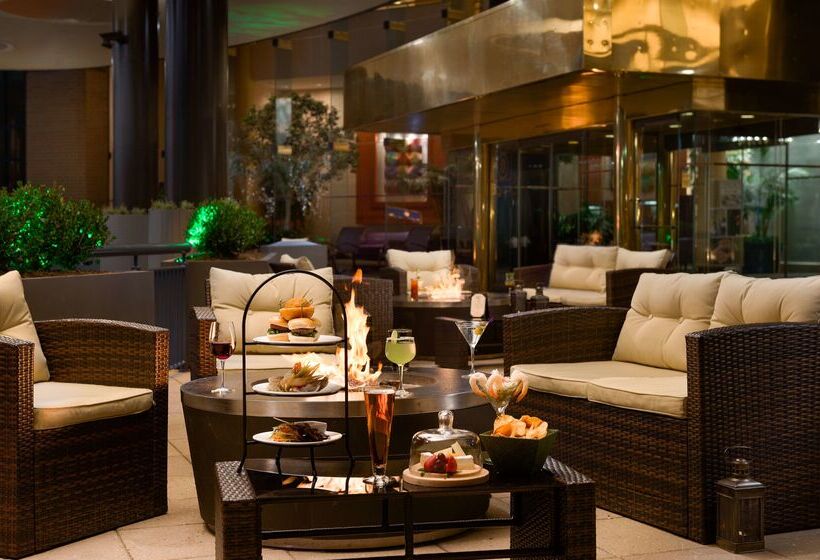 هتل Hilton Washington Dulles Airport