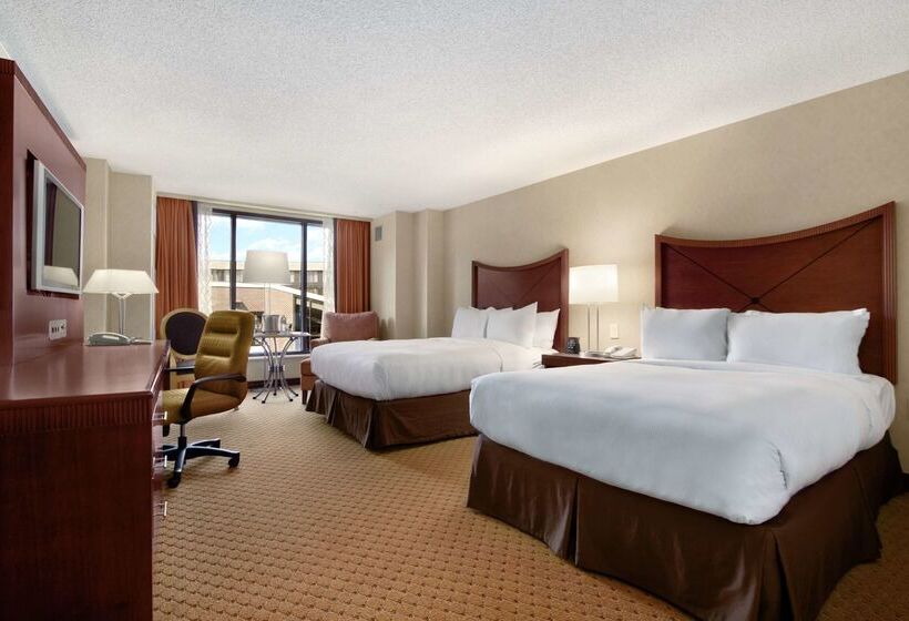 هتل Hilton Washington Dulles Airport