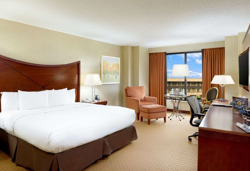 هتل Hilton Washington Dulles Airport