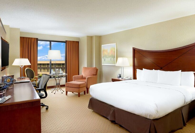 هتل Hilton Washington Dulles Airport