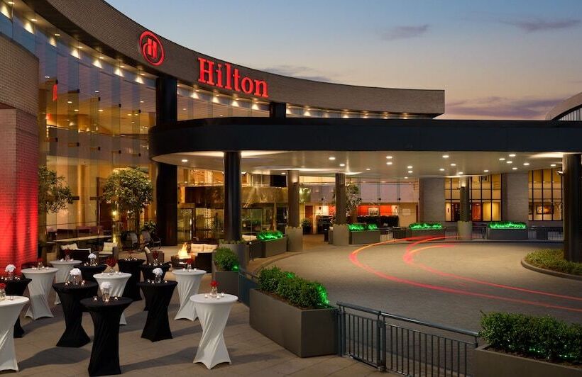هتل Hilton Washington Dulles Airport