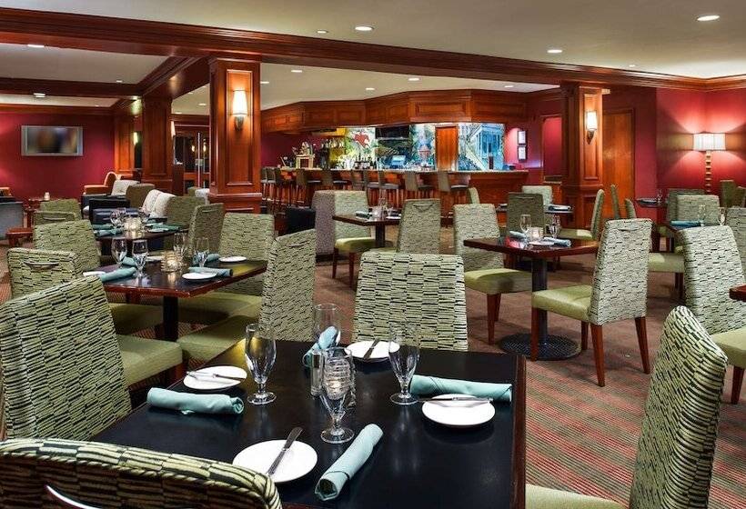 هتل Hilton Washington Dulles Airport