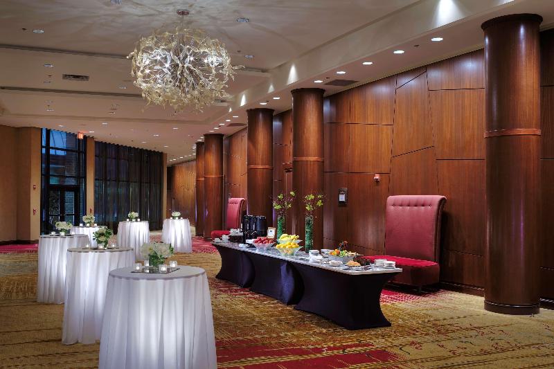 هتل Hilton Washington Dulles Airport