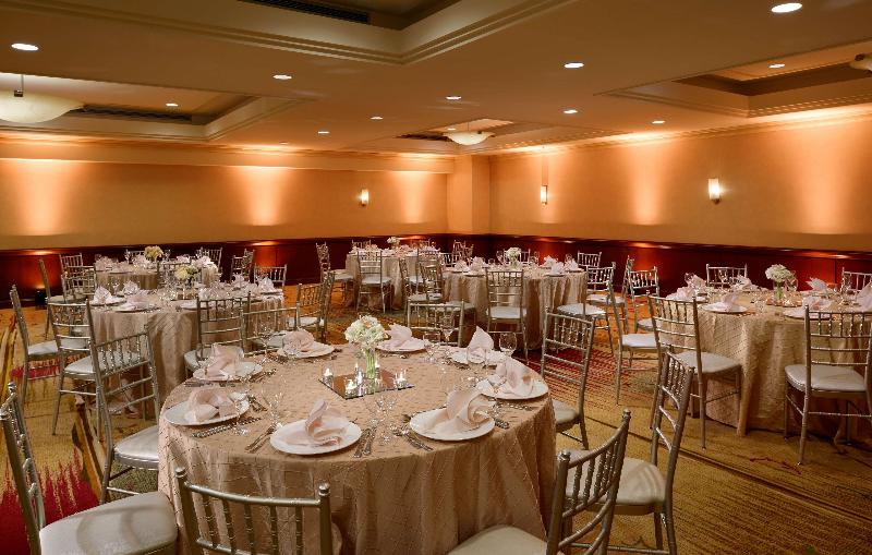 هتل Hilton Washington Dulles Airport
