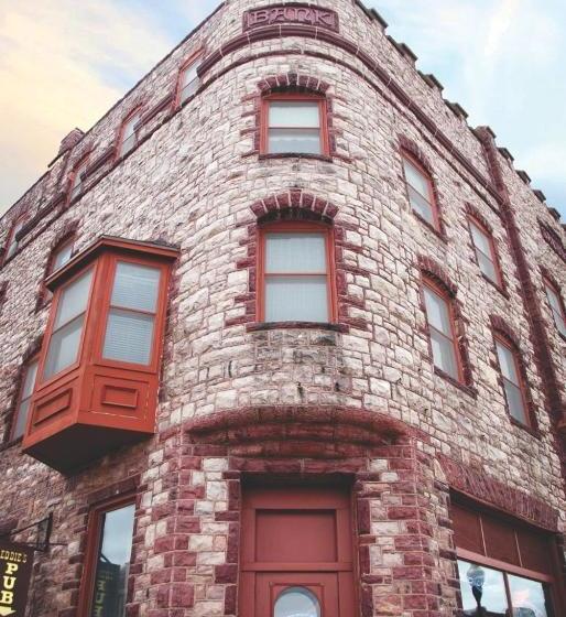호텔 Historic Calumet Inn