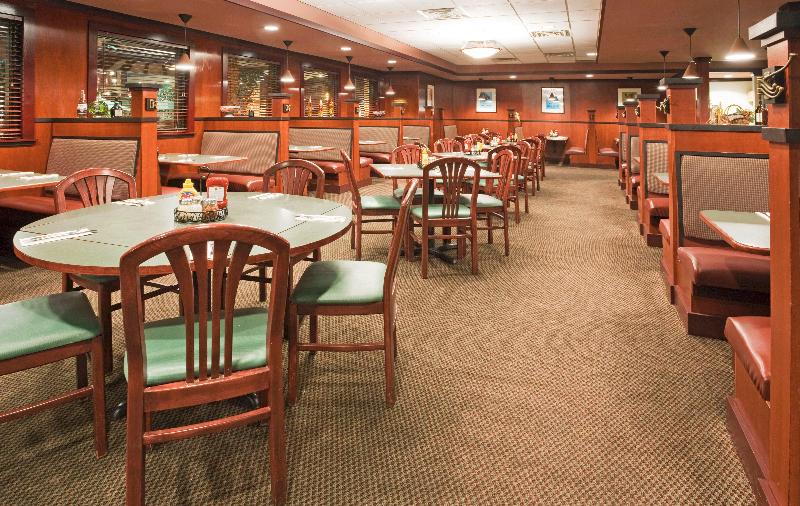 هتل Holiday Inn Bloomington Airport South Mall Area By Ihg