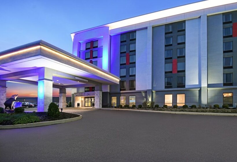 هتل Holiday Inn Express & Suites Cincinnati Riverfront, An Ihg