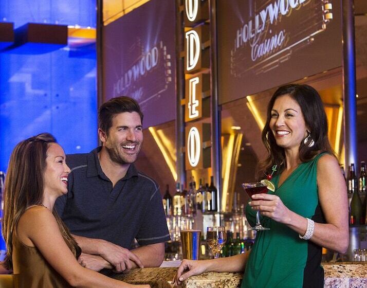 Hotel Hollywood Casino St. Louis