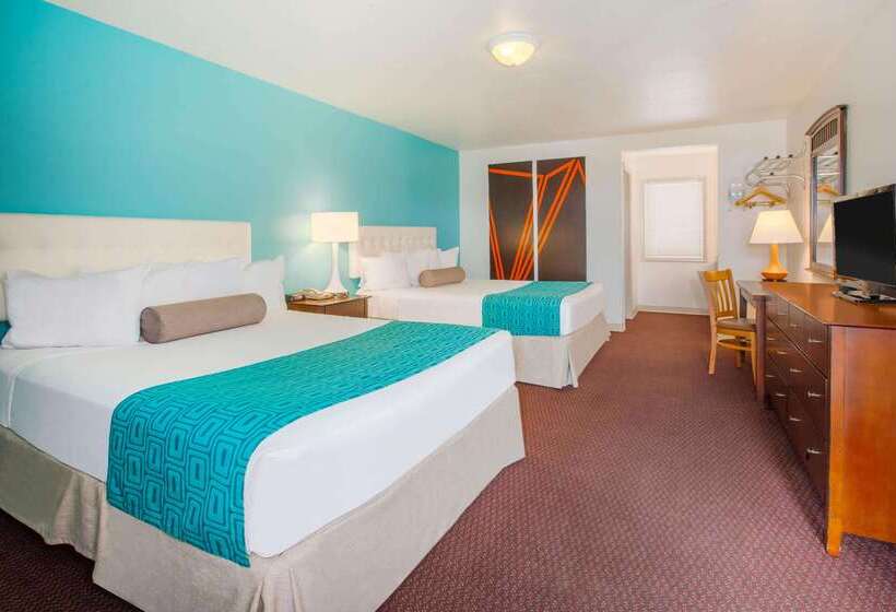 Hotel Howard Johnson By Wyndham Traverse City