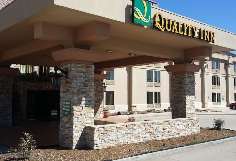 هتل Quality Inn South Colorado Springs