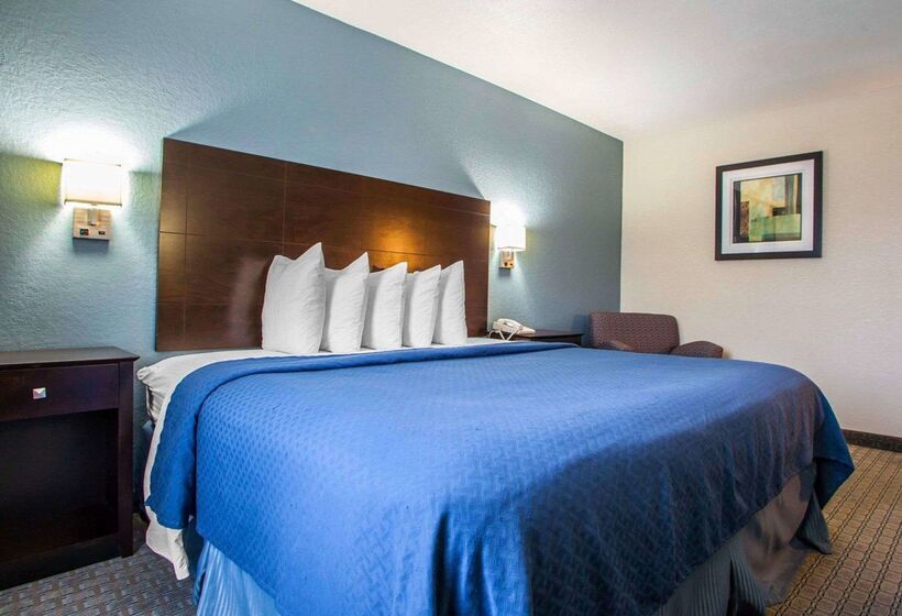 هتل Quality Inn & Suites Ankenydes Moines