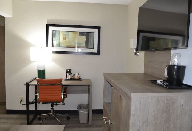 هتل Quality Inn & Suites Ankenydes Moines