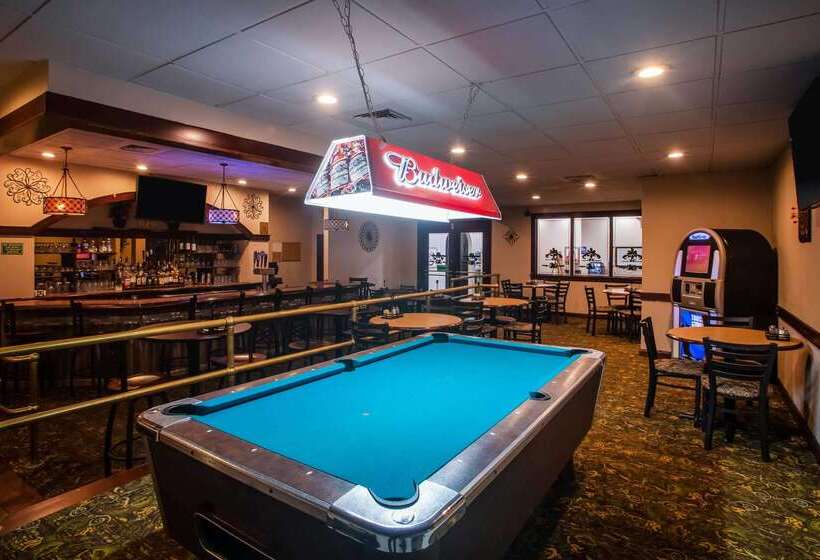 בית מלון כפרי Ramada By Wyndham Statesville