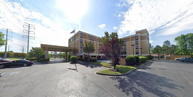 هتل Sleep Inn & Suites