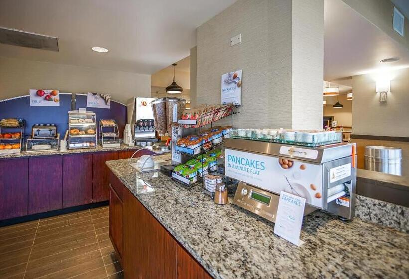 هتل Sleep Inn & Suites