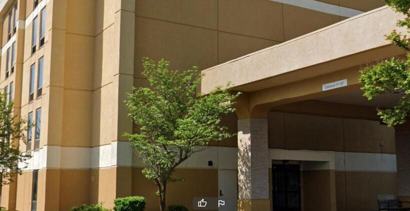 هتل Sleep Inn & Suites