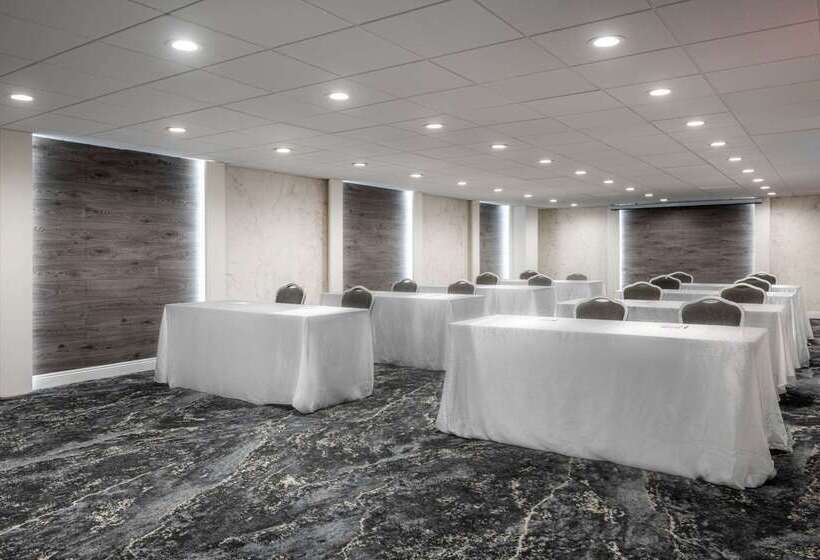 The Volare, Ascend Hotel Collection