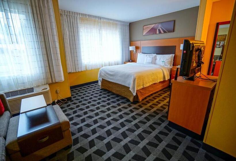 Hotel Towneplace Suites Old Mill District, Bend Near Mt Bachelor