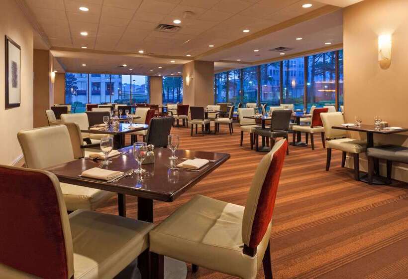 هتل Wyndham Grand Pittsburgh