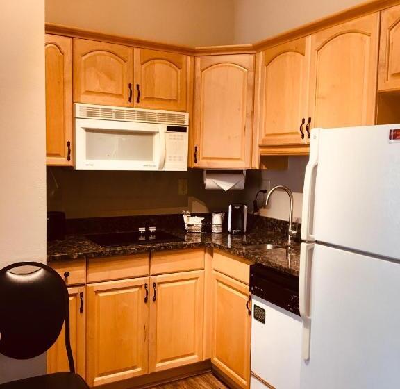 Курорт Hawthorn Extended Stay By Wyndham Conyers
