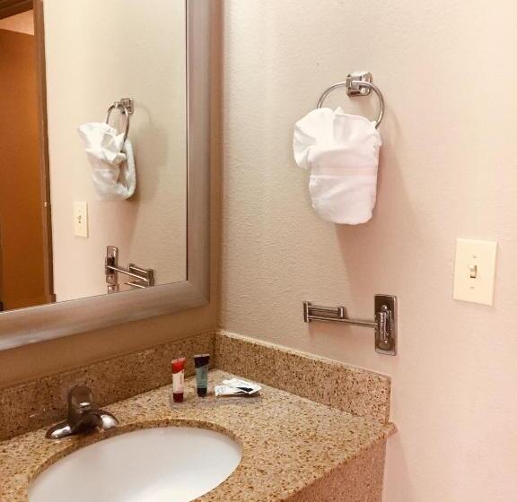 Курорт Hawthorn Extended Stay By Wyndham Conyers