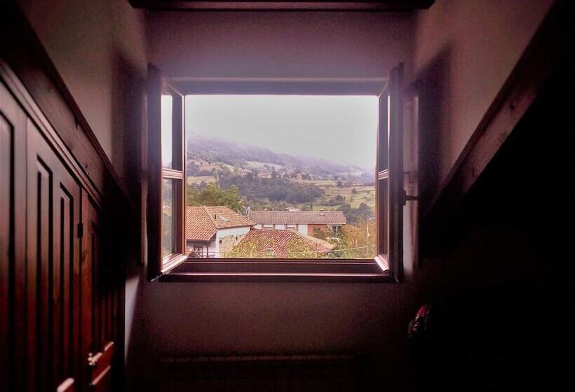 بنسيون Balcon Picos De Europa