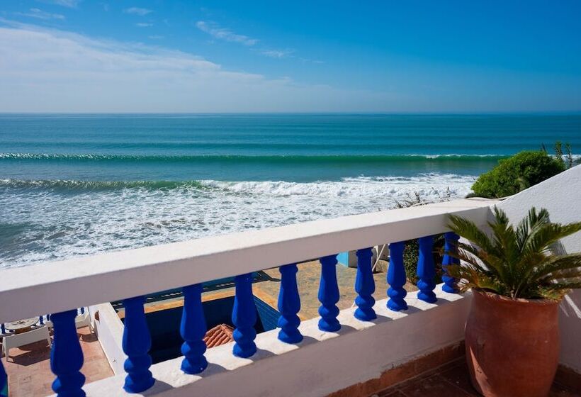 بنسيون Oceana Surf Camp   Hostel